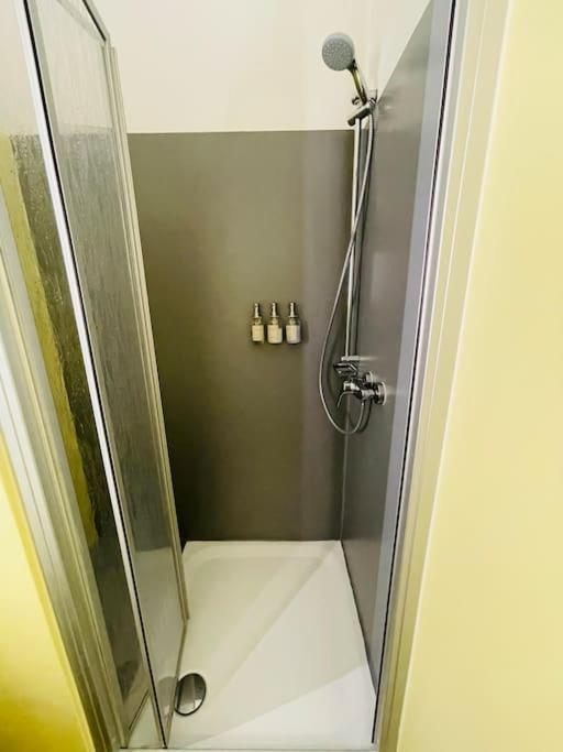 Fewo 20 - Appartement Im Rottalblick - Youngmodern Wohnen, Tiere Willkommen, Bademantelgang Zur Therme, Tv Und Balkon Bad Griesbach (Bavaria) Exterior foto
